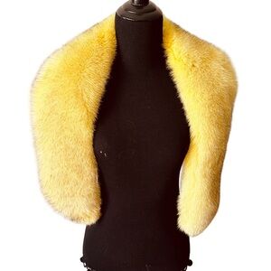 Real Saga Furs pastel yellow fox stole vintage 80s 90s Like new!